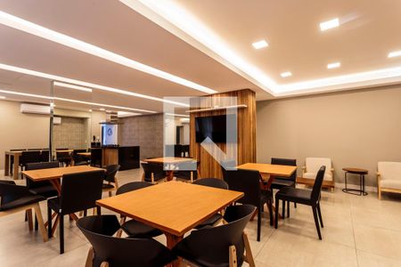 Apartamento à venda com 77m², 2 quartos e 2 vagasÁrea comum - Salão de festas