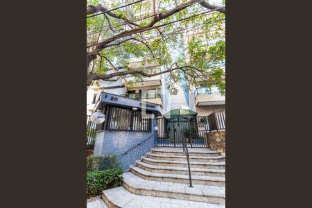 Apartamento à venda com 77m², 2 quartos e 2 vagasFachada