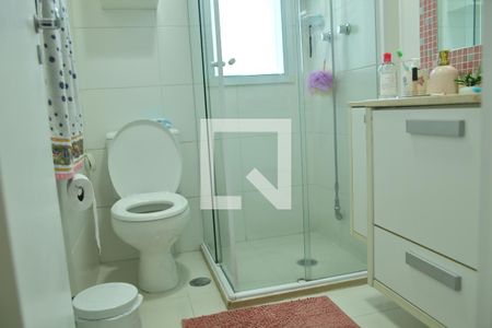 Casa de condomínio à venda com 178m², 4 quartos e 4 vagasBanheiro Suite 2