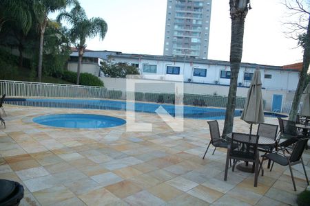 Casa de condomínio à venda com 178m², 4 quartos e 4 vagasÁrea comum - Piscina
