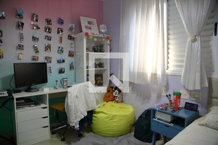 Casa de condomínio à venda com 178m², 4 quartos e 4 vagasSuite 2