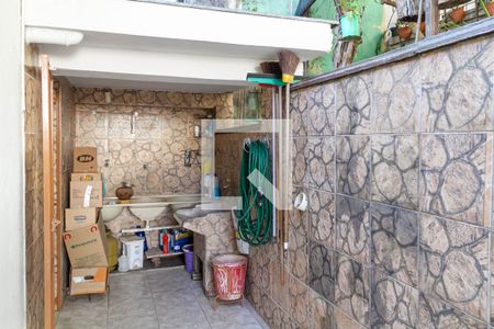 Casa à venda com 110m², 3 quartos e 1 vagaÁrea de serviço