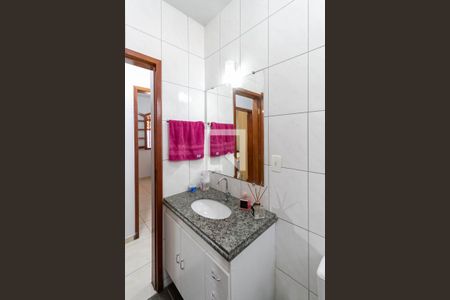 Casa à venda com 110m², 3 quartos e 1 vagaBanheiro social