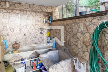 Casa à venda com 110m², 3 quartos e 1 vagaÁrea de serviço