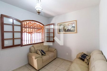 Casa à venda com 110m², 3 quartos e 1 vagaSala