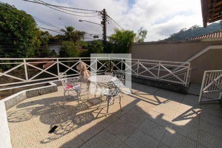 Casa de condomínio à venda com 226m², 4 quartos e 2 vagasÁrea Externa