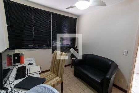 Casa de condomínio à venda com 226m², 4 quartos e 2 vagasQuarto 1