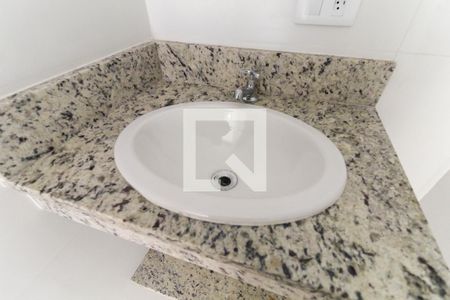 Banheiro de kitnet/studio para alugar com 1 quarto, 30m² em Mooca, São Paulo