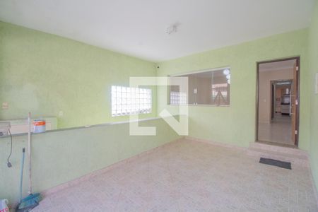 Casa para alugar com 100m², 2 quartos e 1 vaga Casa para alugar com 100m², 2 quartos e 1 vagaGaragem