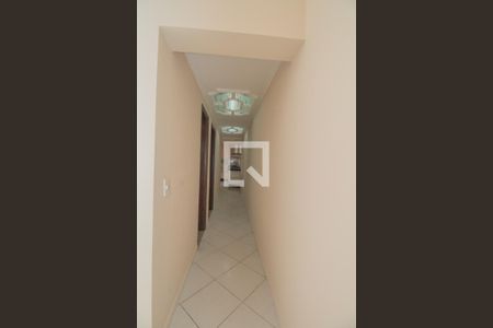 Casa para alugar com 100m², 2 quartos e 1 vaga Casa para alugar com 100m², 2 quartos e 1 vagaCorredor