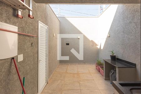 Casa à venda com 120m², 3 quartos e 3 vagasQuintal