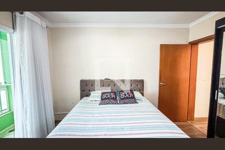 Casa à venda com 161m², 3 quartos e 4 vagasSuíte 2