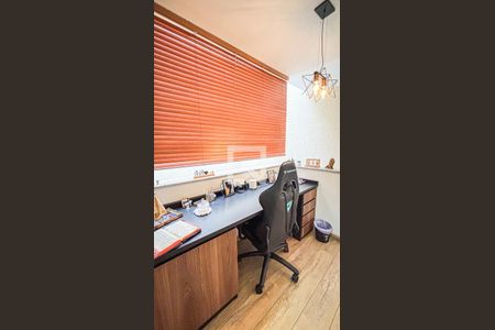 Casa à venda com 161m², 3 quartos e 4 vagasEscritório