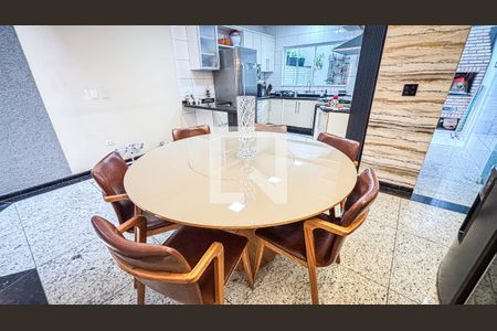 Casa à venda com 161m², 3 quartos e 4 vagasSala de Jantar