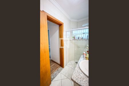 Casa à venda com 161m², 3 quartos e 4 vagasBanheiro da Suíte 1