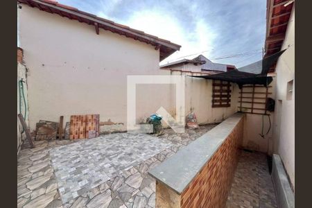 Casa à venda com 231m², 3 quartos e 1 vaga