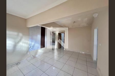 Casa à venda com 3 quartos, 231m² em Parque São Quirino, Campinas