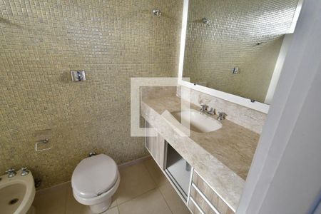 Apartamento à venda com 127m², 3 quartos e 1 vagaBanheiro Suíte