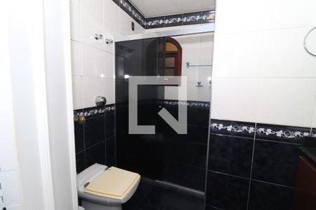 Banheiro da Suíte de casa à venda com 3 quartos, 300m² em Vila Fernandes, São Paulo
