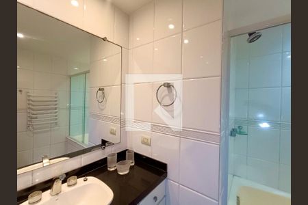 Apartamento para alugar com 244m², 3 quartos e 1 vagaSuíte banheiro 