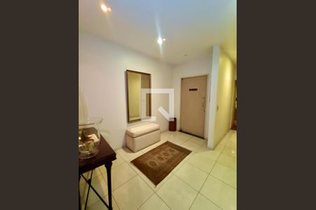 Hall  de apartamento para alugar com 3 quartos, 244m² em Copacabana, Rio de Janeiro