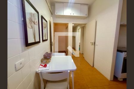 Apartamento para alugar com 244m², 3 quartos e 1 vagaCopa / Cozinha 