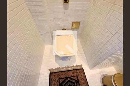 Apartamento para alugar com 244m², 3 quartos e 1 vagaLavabo 