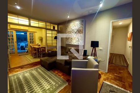 Apartamento para alugar com 244m², 3 quartos e 1 vagaSaleta 