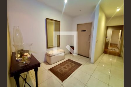 Hall  de apartamento para alugar com 3 quartos, 244m² em Copacabana, Rio de Janeiro