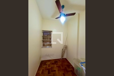 Apartamento para alugar com 244m², 3 quartos e 1 vagaQuarto serviço 