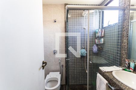 Apartamento à venda com 140m², 4 quartos e 2 vagasBanheiro da Suíte 1
