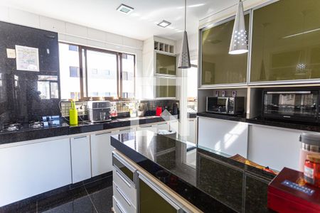 Apartamento à venda com 140m², 4 quartos e 2 vagasCozinha