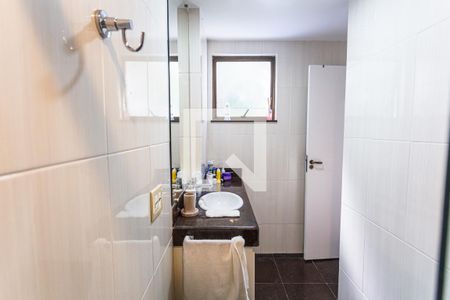 Apartamento à venda com 140m², 4 quartos e 2 vagasBanheiro da Suíte 2