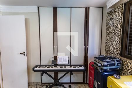 Apartamento à venda com 140m², 4 quartos e 2 vagasArmário do Quarto 3
