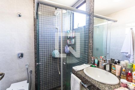 Apartamento à venda com 140m², 4 quartos e 2 vagasBanheiro da Suíte 1