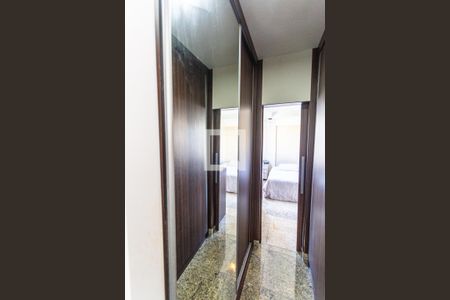 Apartamento à venda com 140m², 4 quartos e 2 vagasCloset da Suíte 1