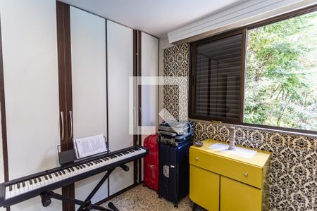 Apartamento à venda com 140m², 4 quartos e 2 vagasQuarto 3