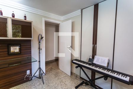 Apartamento à venda com 140m², 4 quartos e 2 vagasQuarto 3