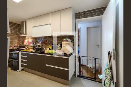 Apartamento à venda com 120m², 3 quartos e 2 vagasCozinha