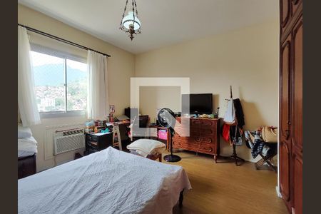 Apartamento à venda com 120m², 3 quartos e 2 vagasSuíte