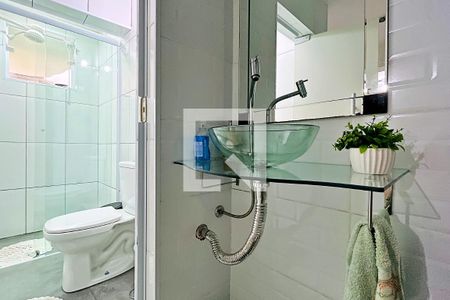 Casa à venda com 203m², 2 quartos e 2 vagasBanheiro