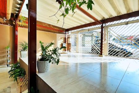 Casa à venda com 203m², 2 quartos e 2 vagasGaragem