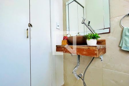 Casa à venda com 203m², 2 quartos e 2 vagasLavabo