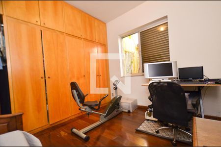 Casa à venda com 264m², 4 quartos e 3 vagasQuarto 2