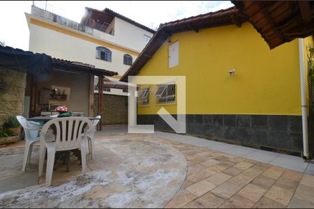 Casa à venda com 264m², 4 quartos e 3 vagasArea externa