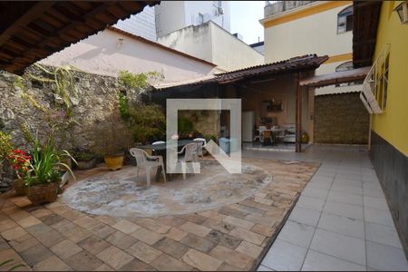 Casa à venda com 264m², 4 quartos e 3 vagasArea externa