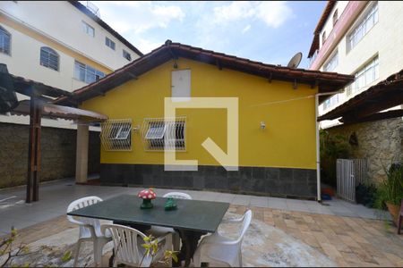 Casa à venda com 264m², 4 quartos e 3 vagasArea externa