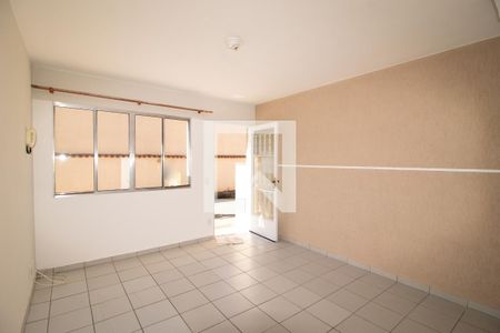 Sala  de casa de condomínio para alugar com 2 quartos, 80m² em Vila Mazzei, São Paulo
