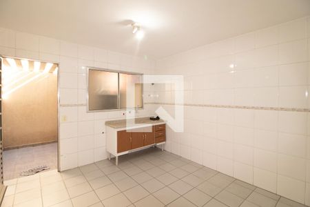 Casa de condomínio para alugar com 80m², 2 quartos e 1 vagaCozinha 