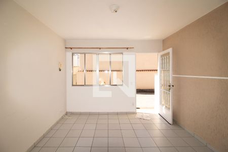 Sala  de casa de condomínio para alugar com 2 quartos, 80m² em Vila Mazzei, São Paulo